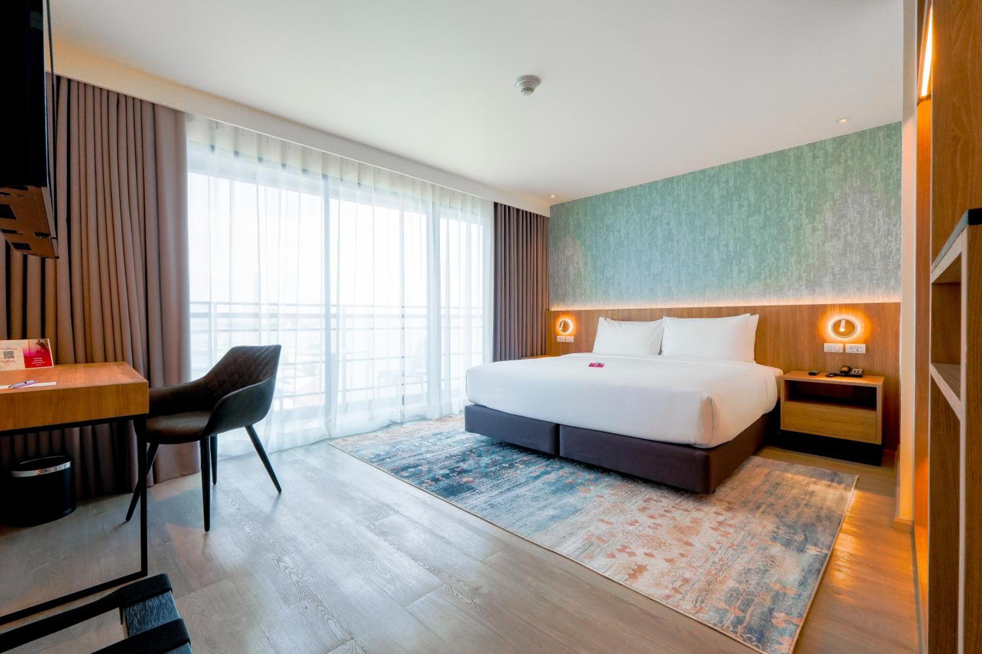 Glow Bangkok Riverside Room photo