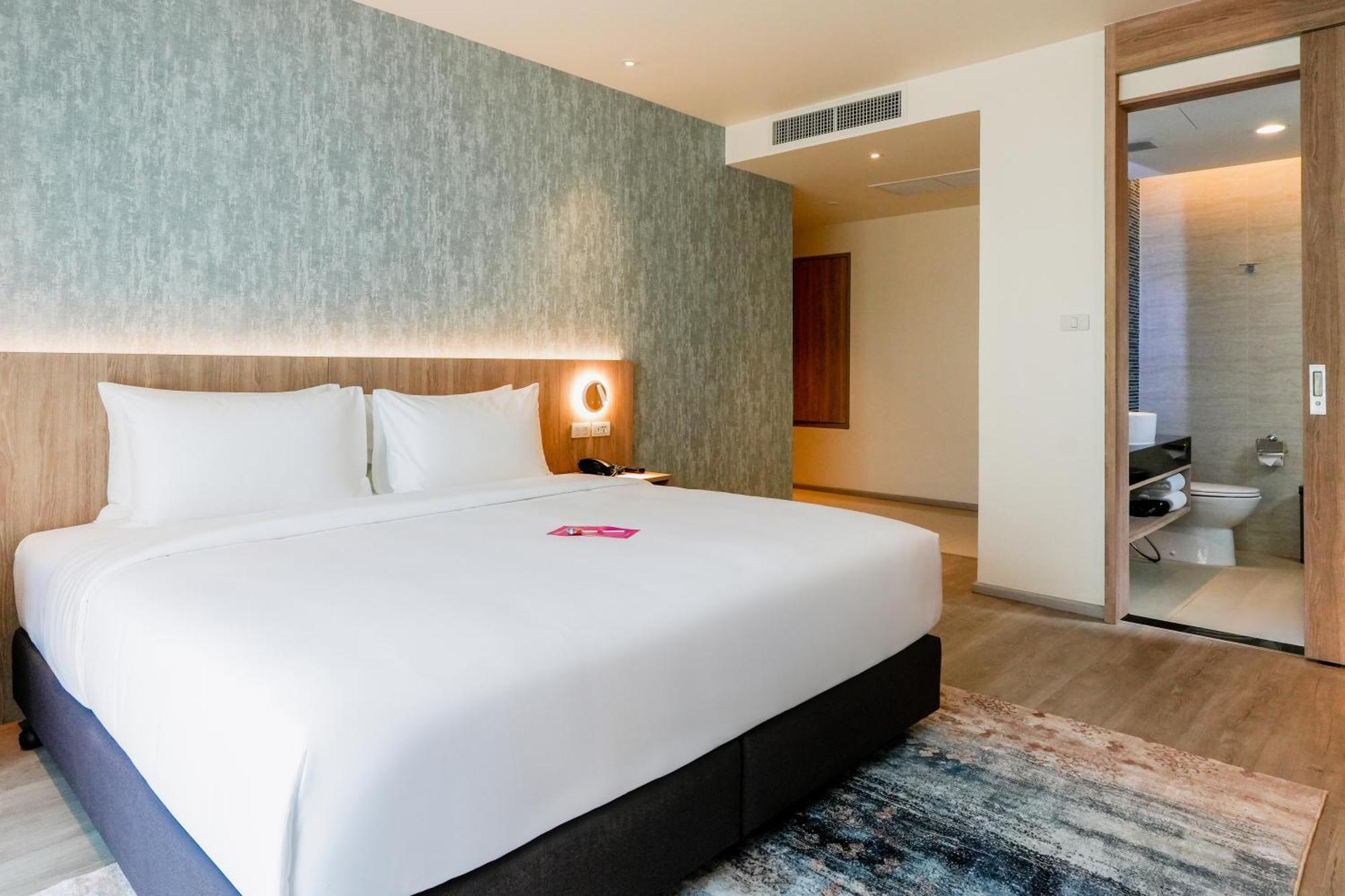 Glow Bangkok Riverside Room photo